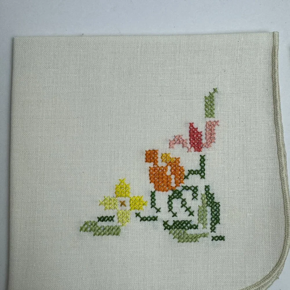 Vintage Embroidery Set 6 napkins serviette Linen 15.5
